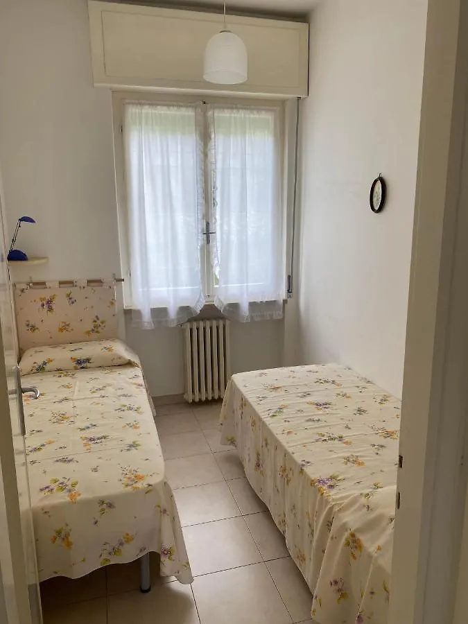 Oleander House Apartments Torri Del Benaco Italy
