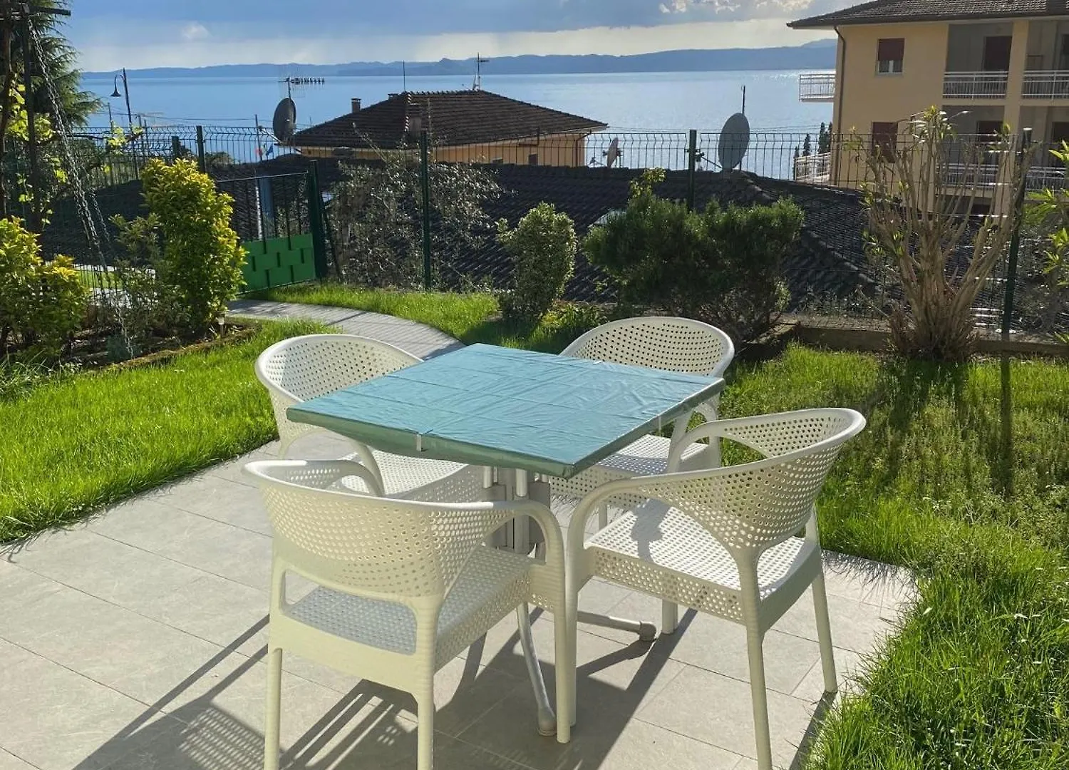 Oleander House Apartments Torri Del Benaco